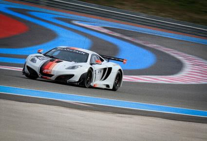 ’ماكلارين‘ تحقّق نتائج مبهرة في أوروبا مع ثلاثة انتصارات في سباقات ’جي تي‘